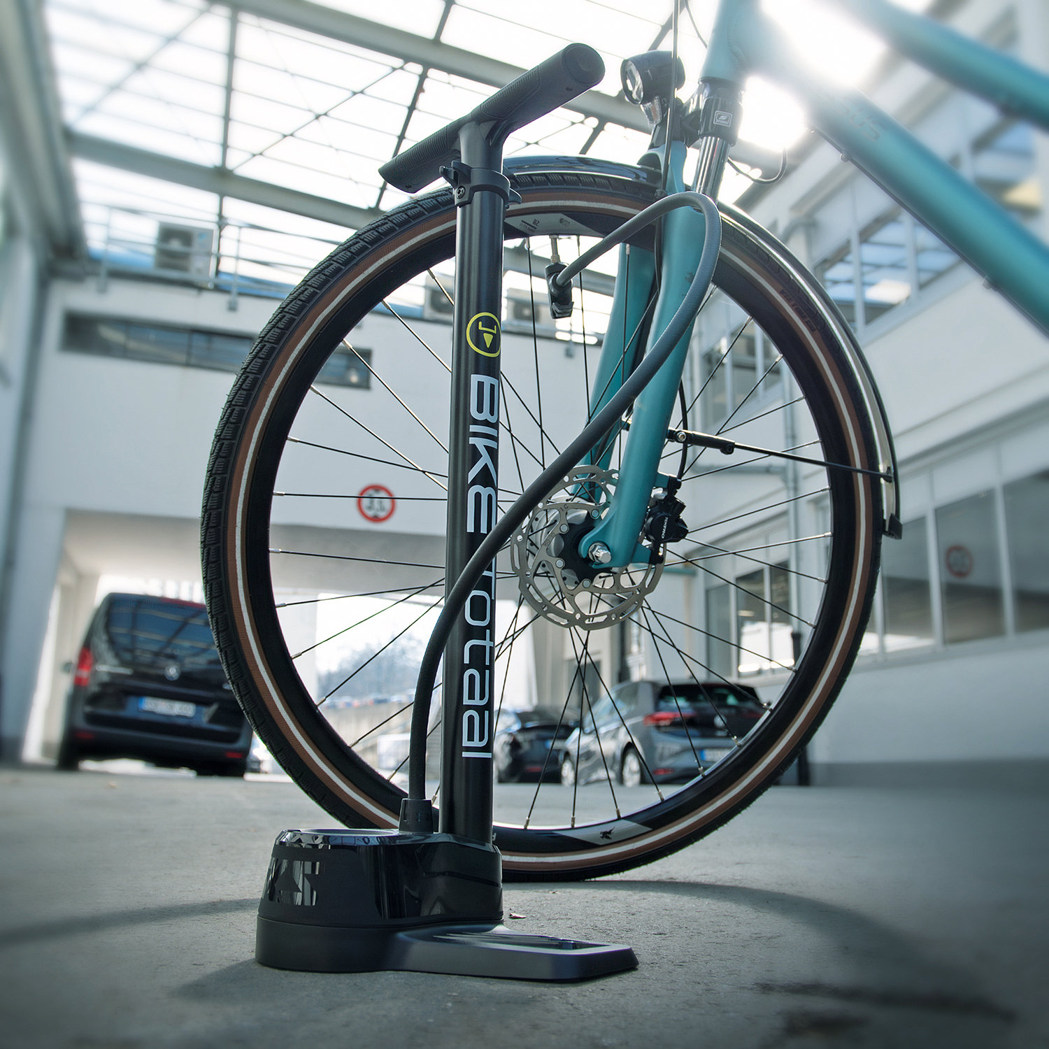 Bike Totaal Airkompressor Compact 10.0 vloerpomp