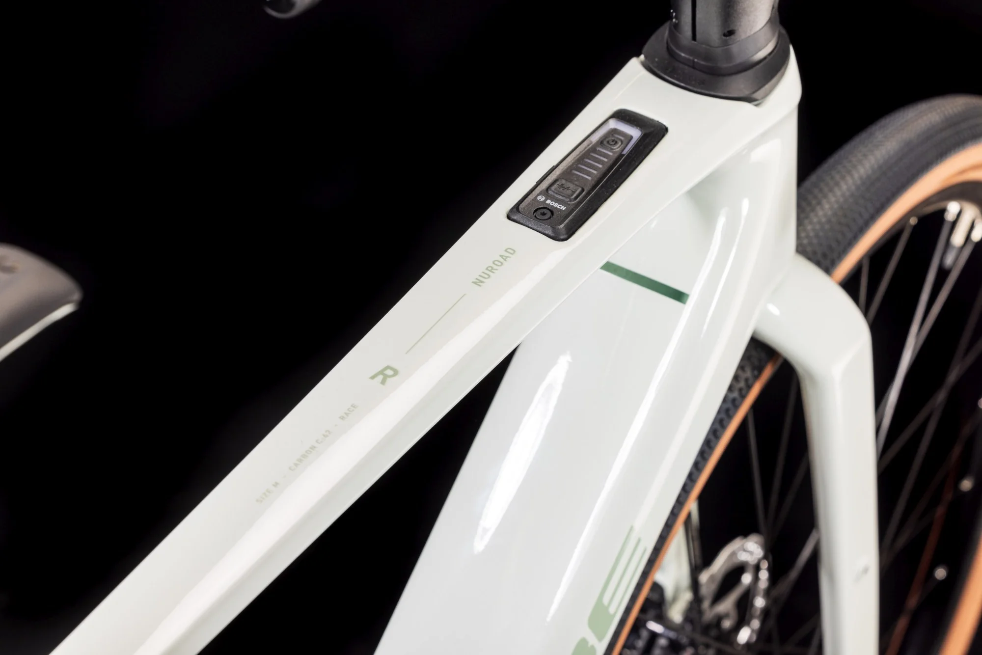 Nuroad Hybrid C:62 Race 400X