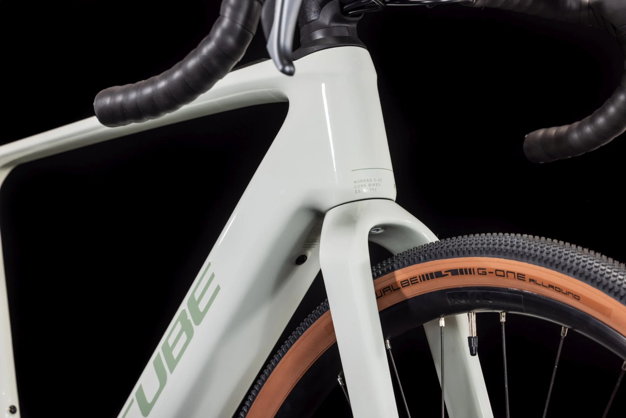 Nuroad Hybrid C:62 Race 400X