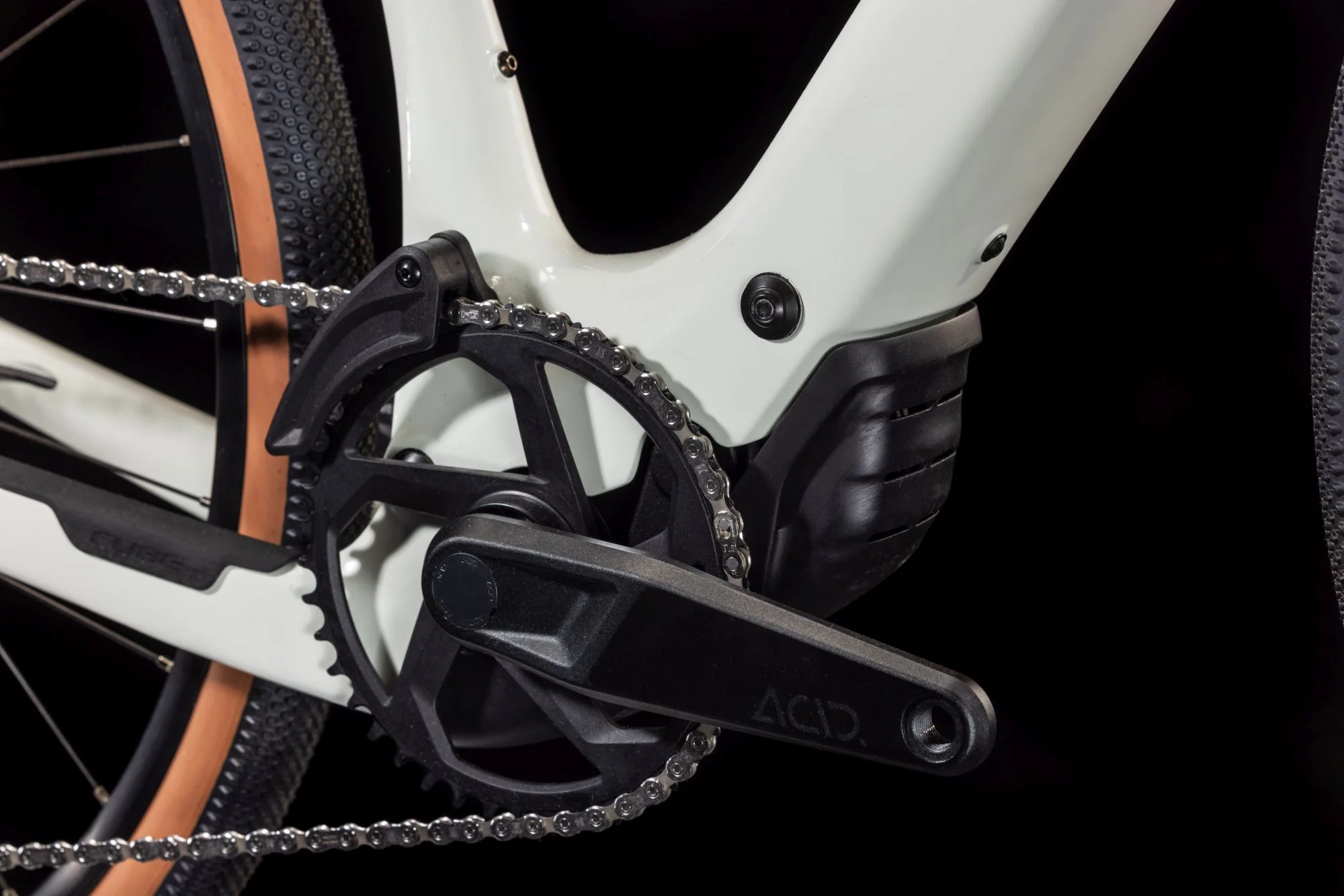 Nuroad Hybrid C:62 Race 400X