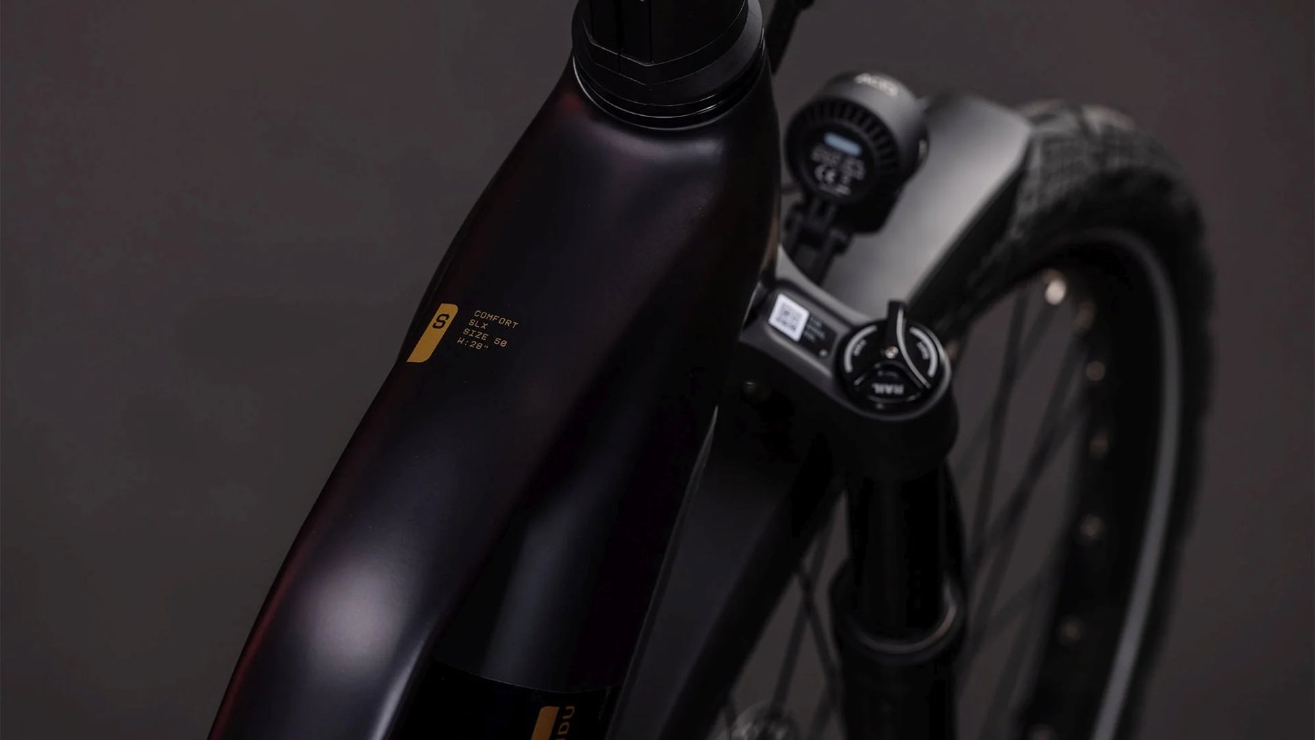 Kathmandu Hybrid Comfort SLX 800 mixed