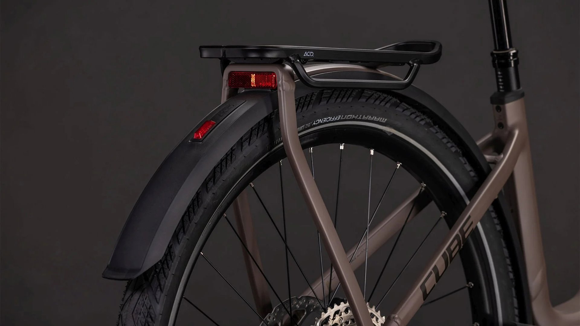 Kathmandu Hybrid EXC 800 lage instap