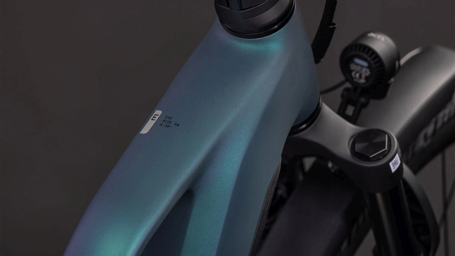 Kathmandu Hybrid EXC 800 mixed