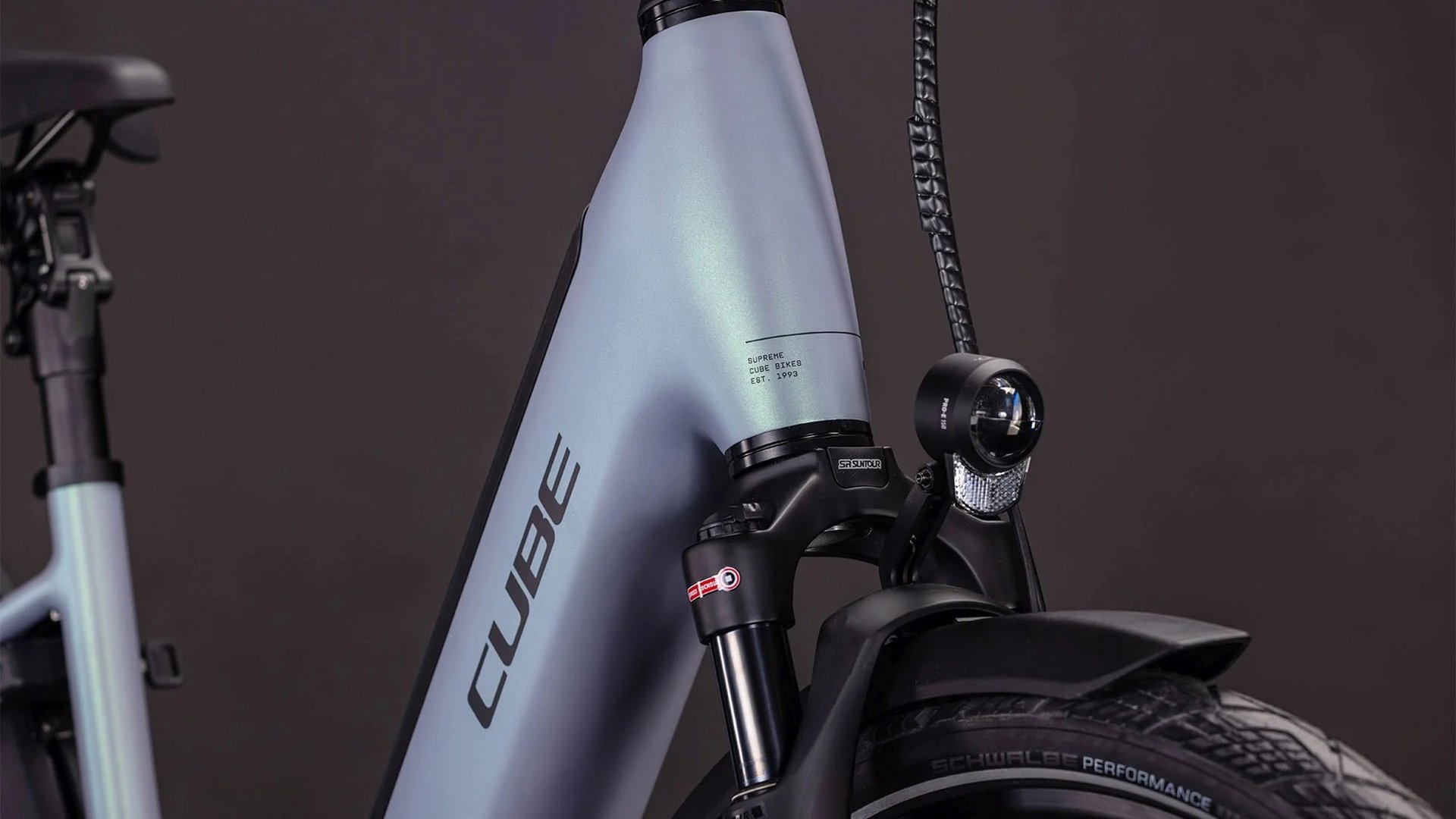 Supreme Hybrid Deluxe SLX 600 lage instap