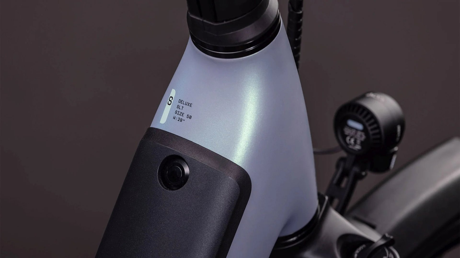 Supreme Hybrid Deluxe SLX 600 lage instap