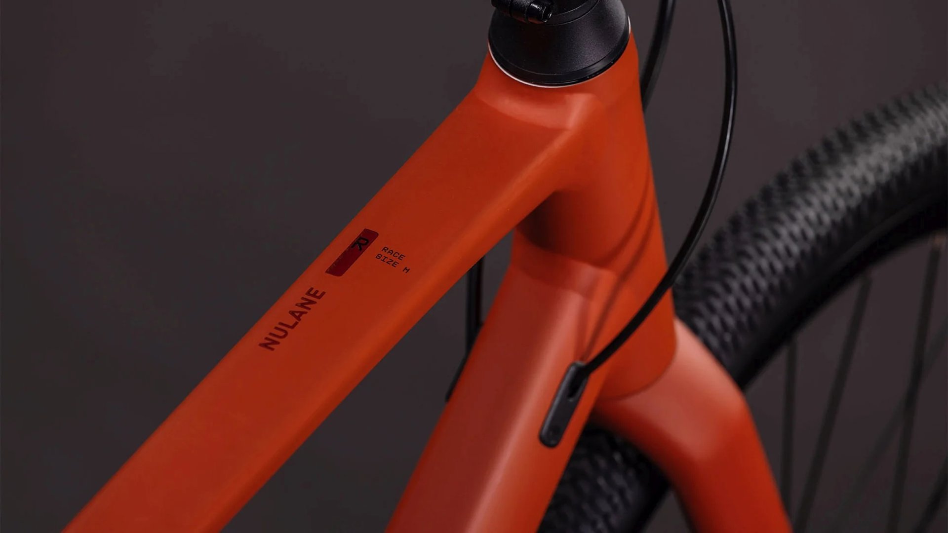 Nulane Race hoge instap