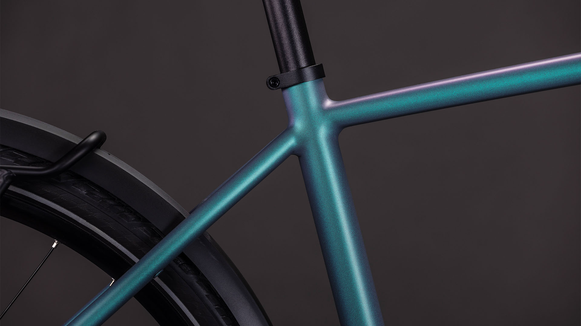 Editor Hybrid SLT 400X FE hoge instap