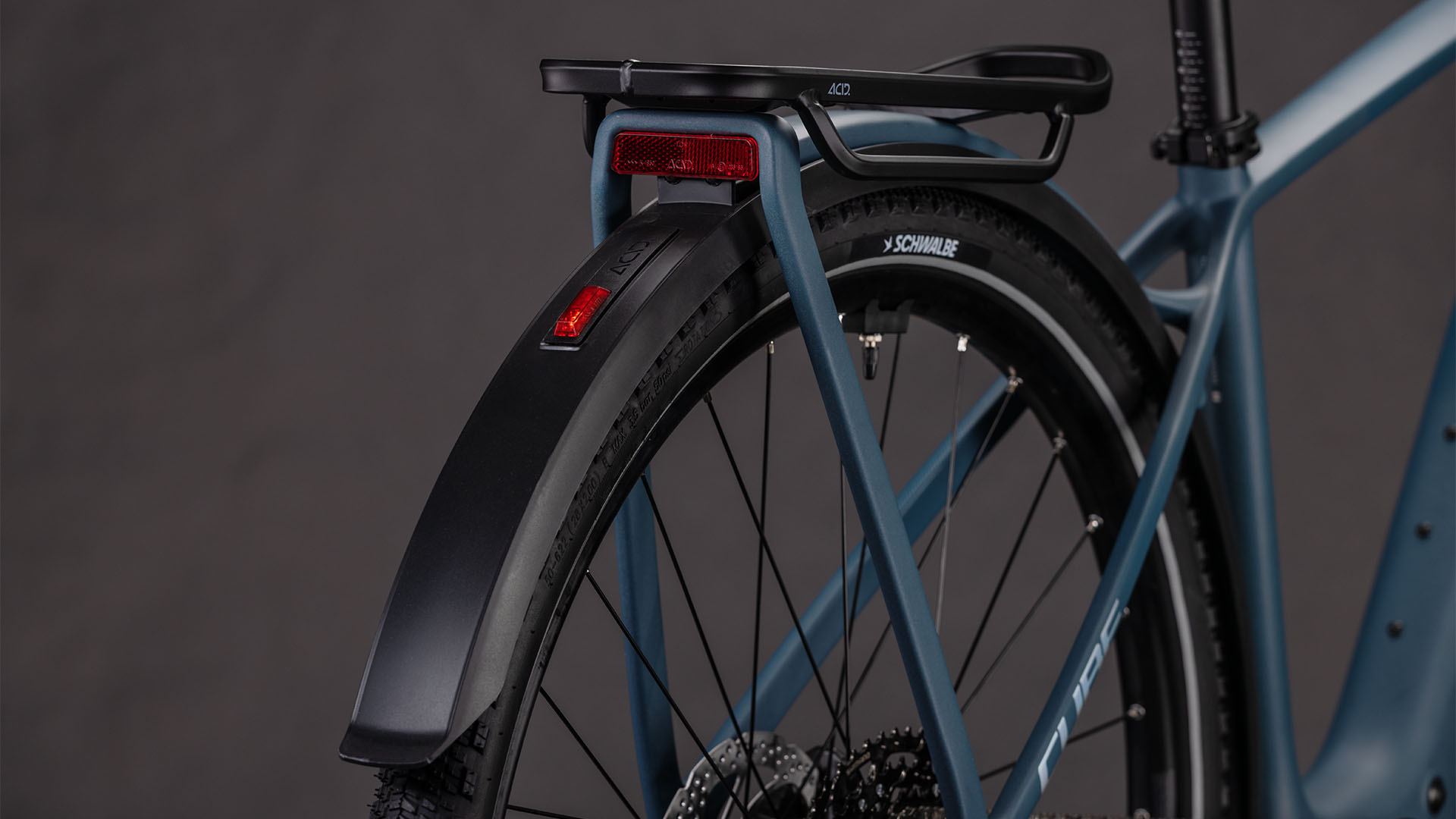 Kathmandu Hybrid C:62 Pro 400X hoge instap