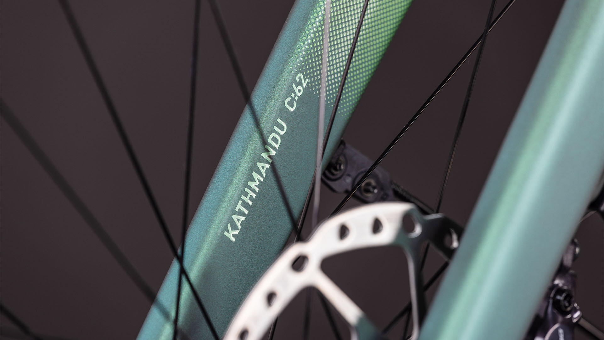 Kathmandu Hybrid C:62 SLT 400X hoge instap