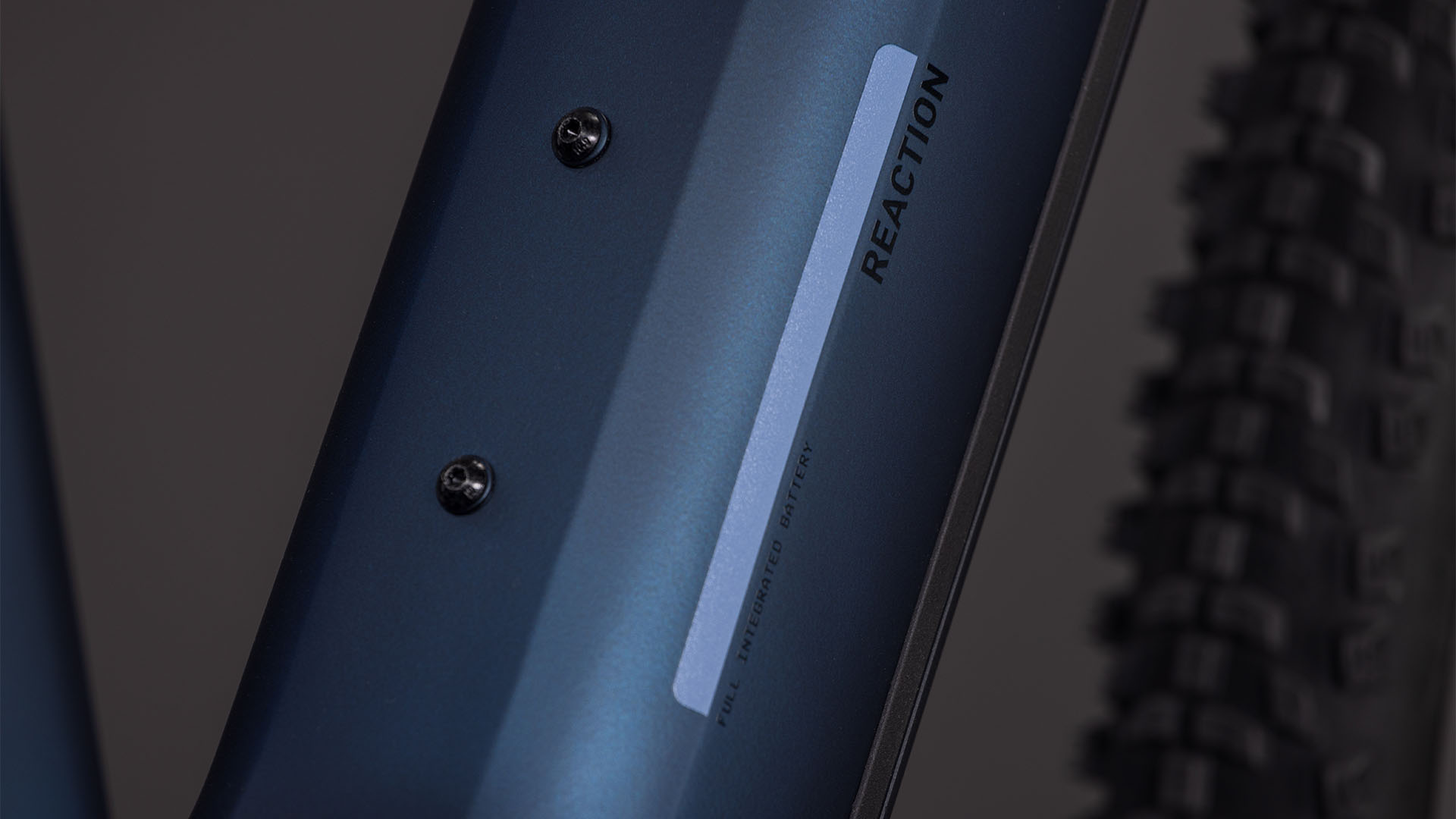 Reaction Hybrid Performance 600 hoge instap