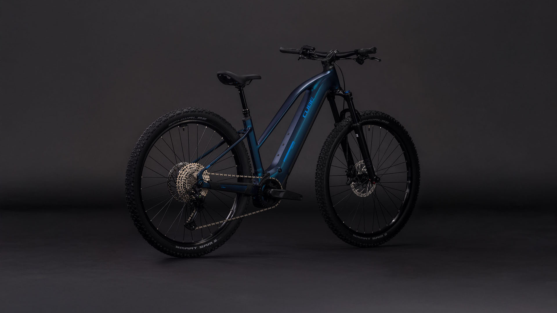 Reaction Hybrid Pro 800 mixed