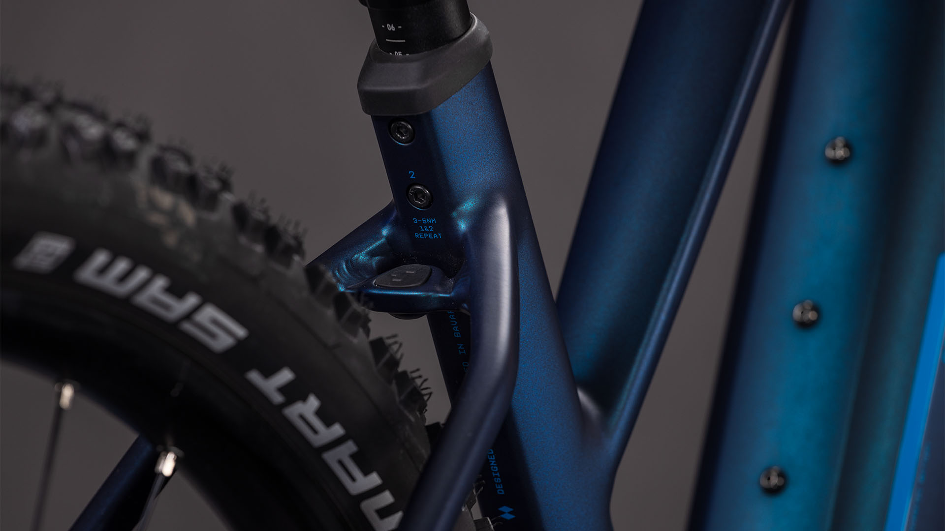 Reaction Hybrid Pro 800 mixed