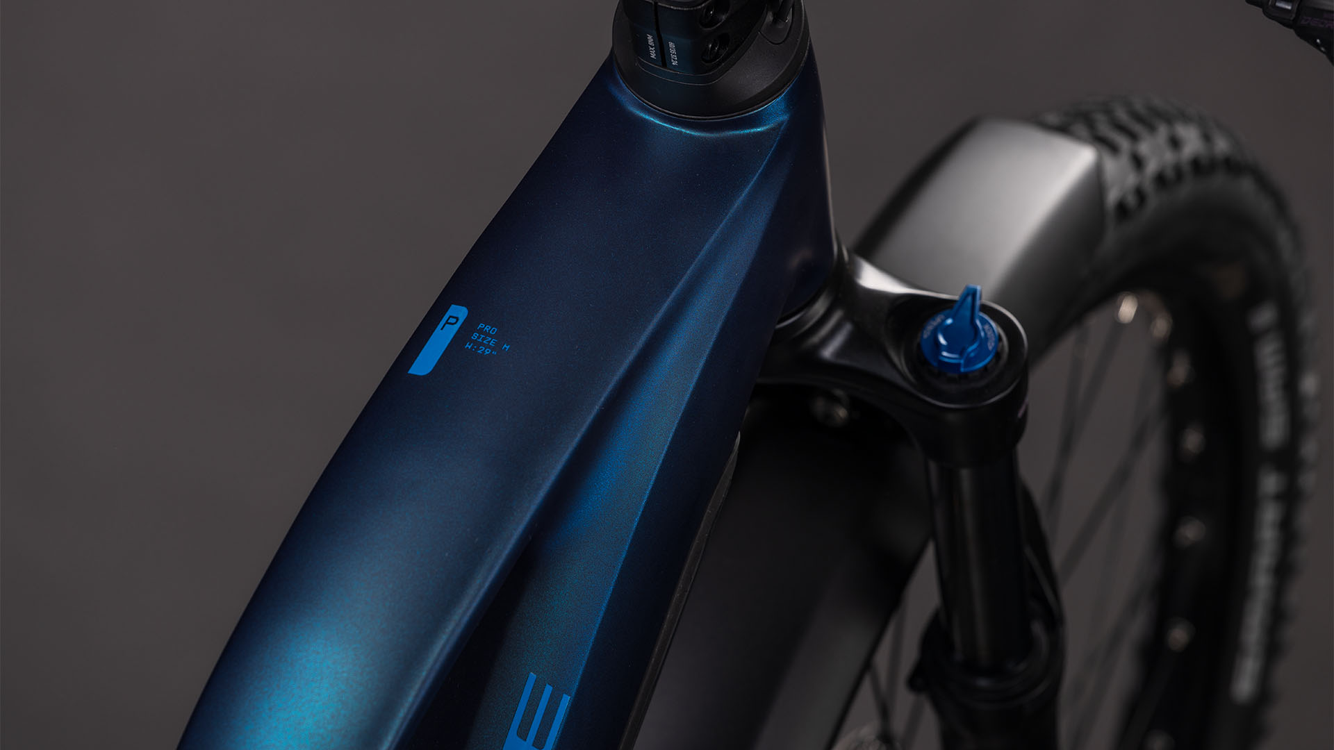 Reaction Hybrid Pro FE 800 mixed