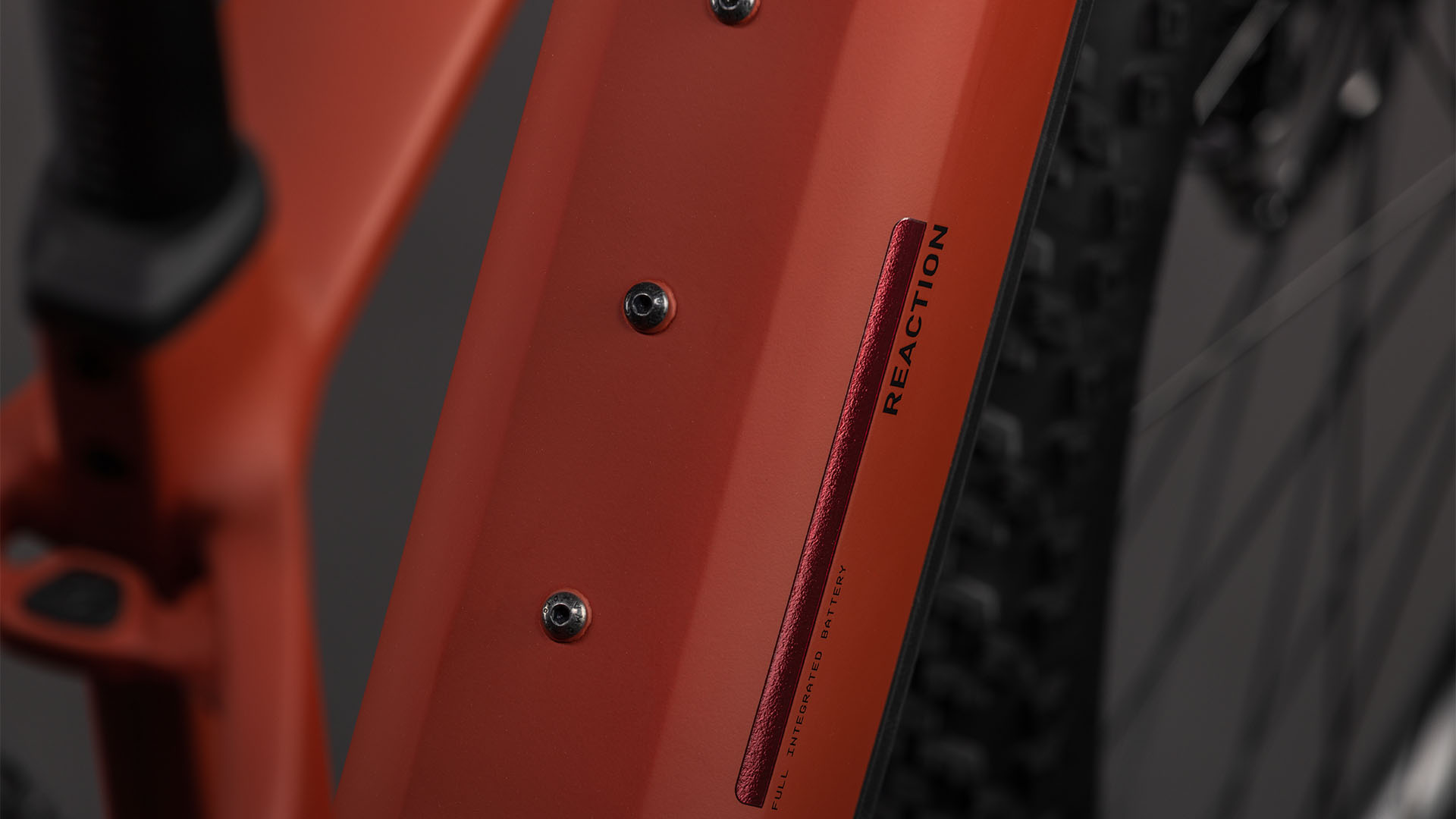 Reaction Hybrid Race 800 hoge instap