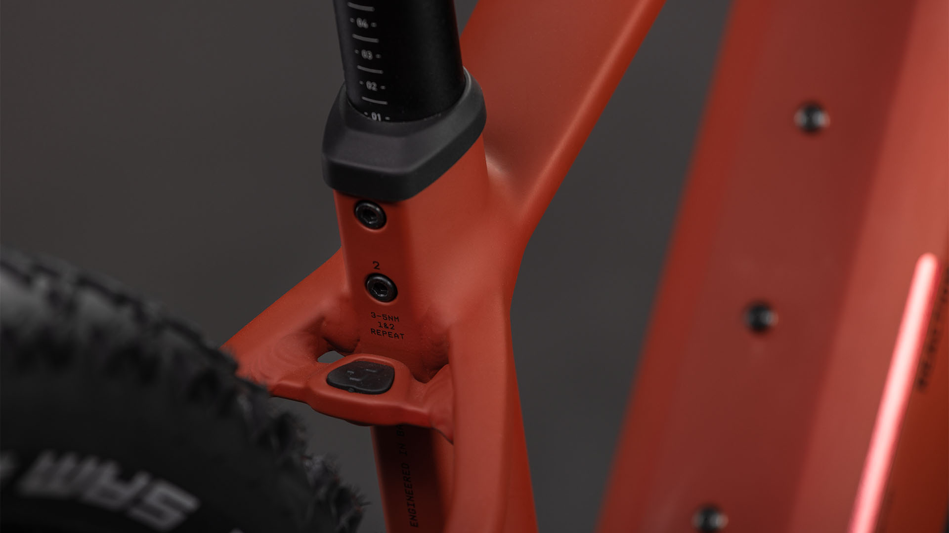 Reaction Hybrid Race 800 hoge instap