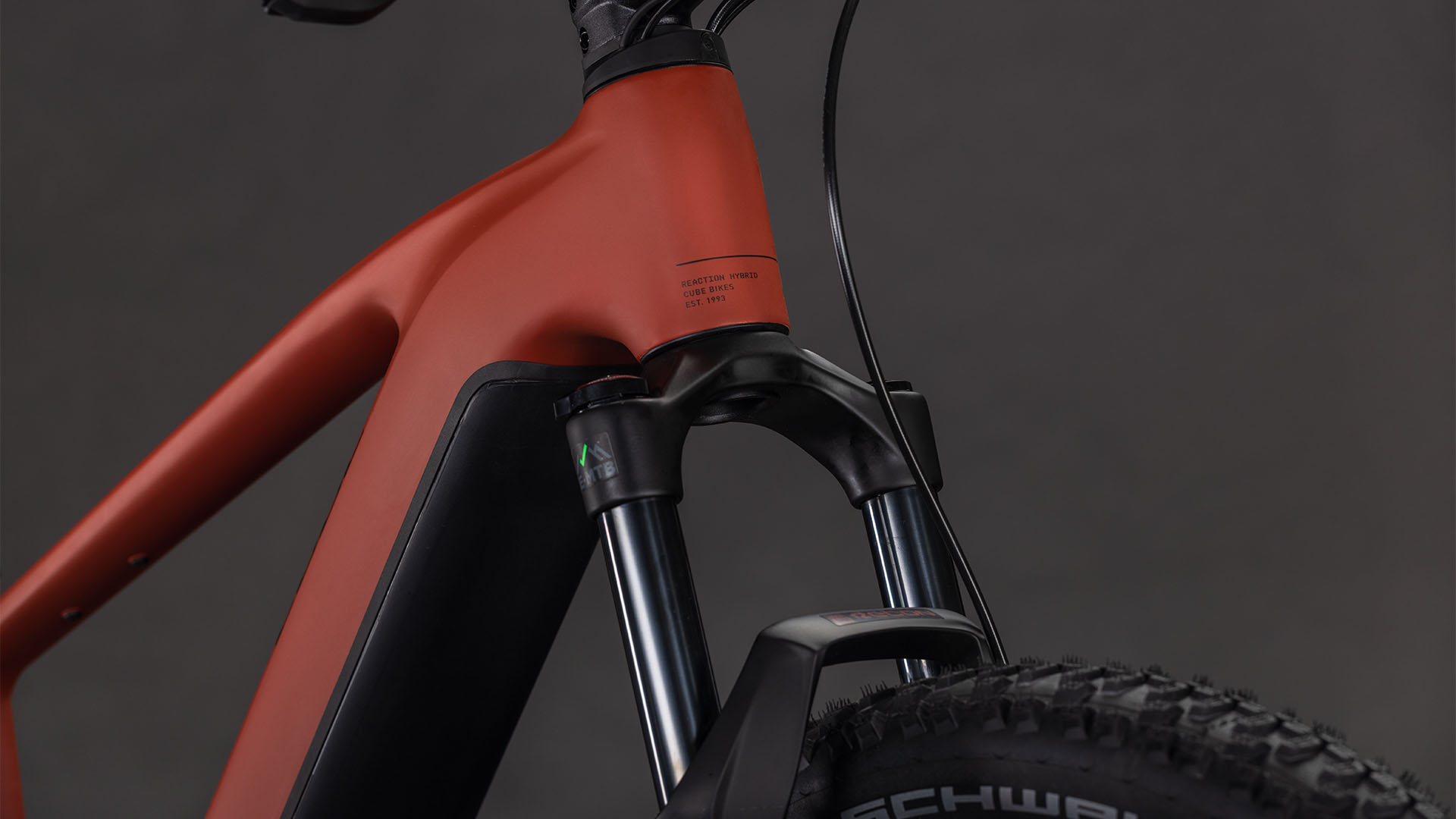 Reaction Hybrid Race 800 hoge instap