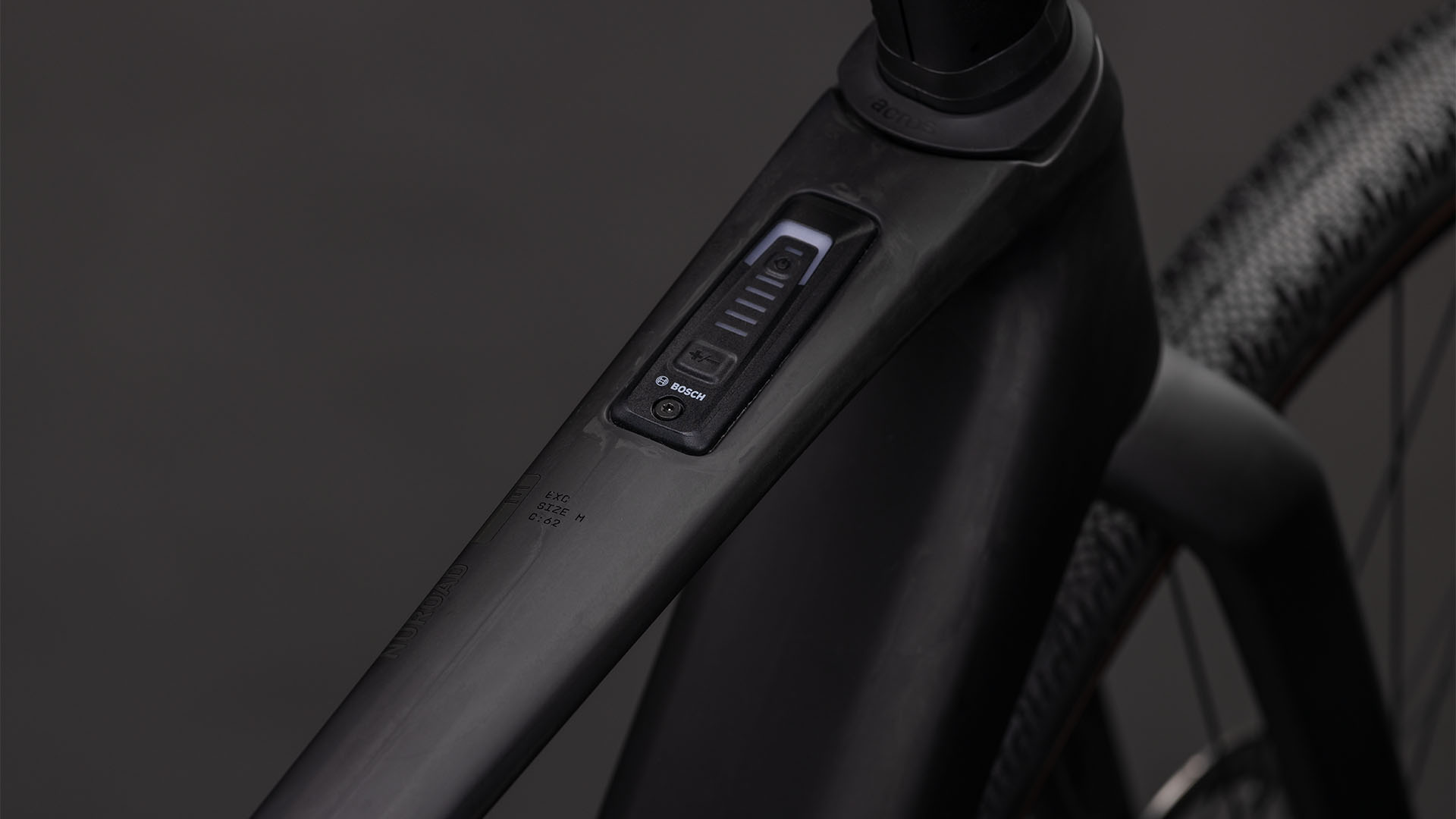 Nuroad Hybrid C:62 EXC 400X