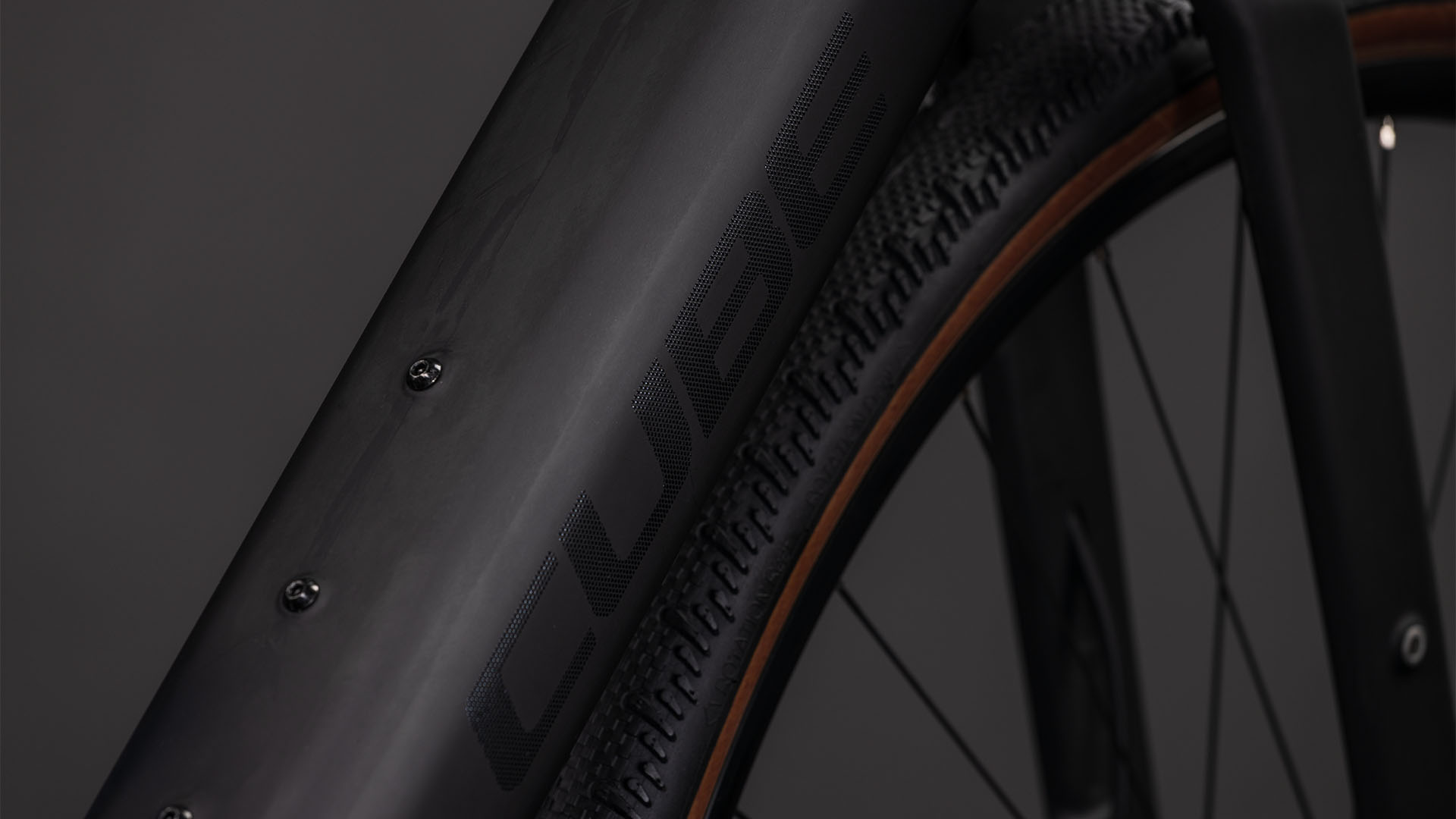 Nuroad Hybrid C:62 EXC 400X