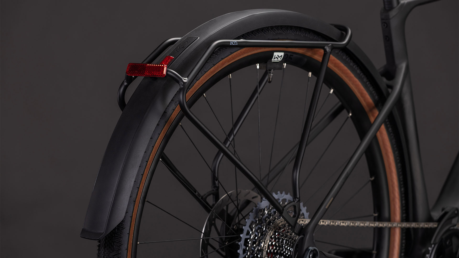 Nuroad Hybrid C:62 EXC 400X FE