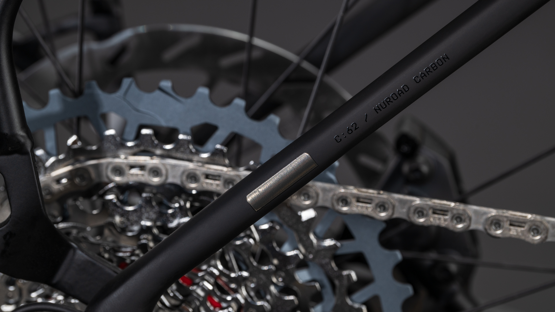 Nuroad Hybrid C:62 EXC 400X FE