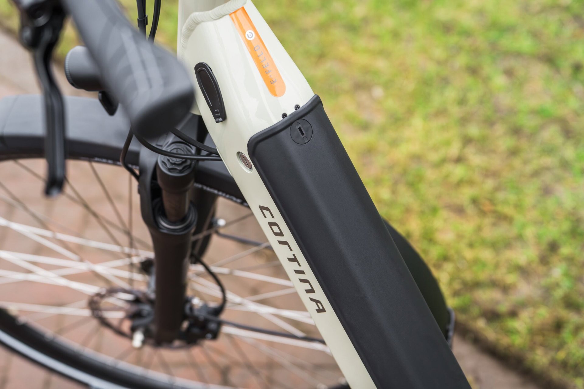 E-Fello N8 lage instap